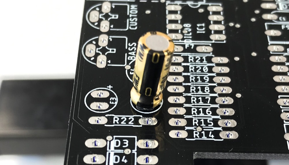 electrolytic capacitor placed